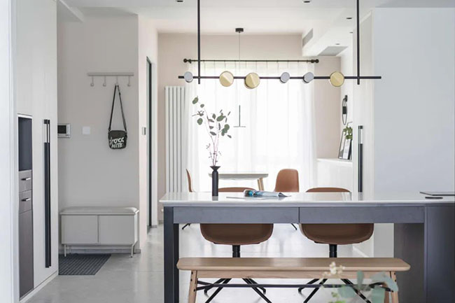 裝修餐廳時(shí)，餐桌怎么搭配才好看？