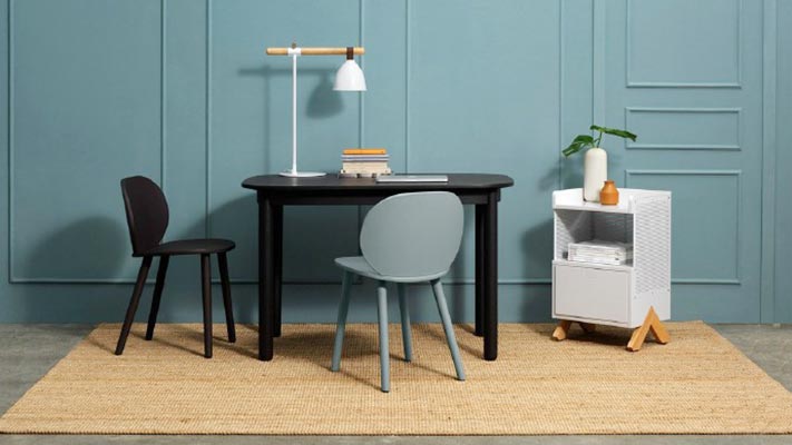 極簡(jiǎn)風(fēng)餐廳餐桌設(shè)計(jì)，簡(jiǎn)約到極致也是一種美