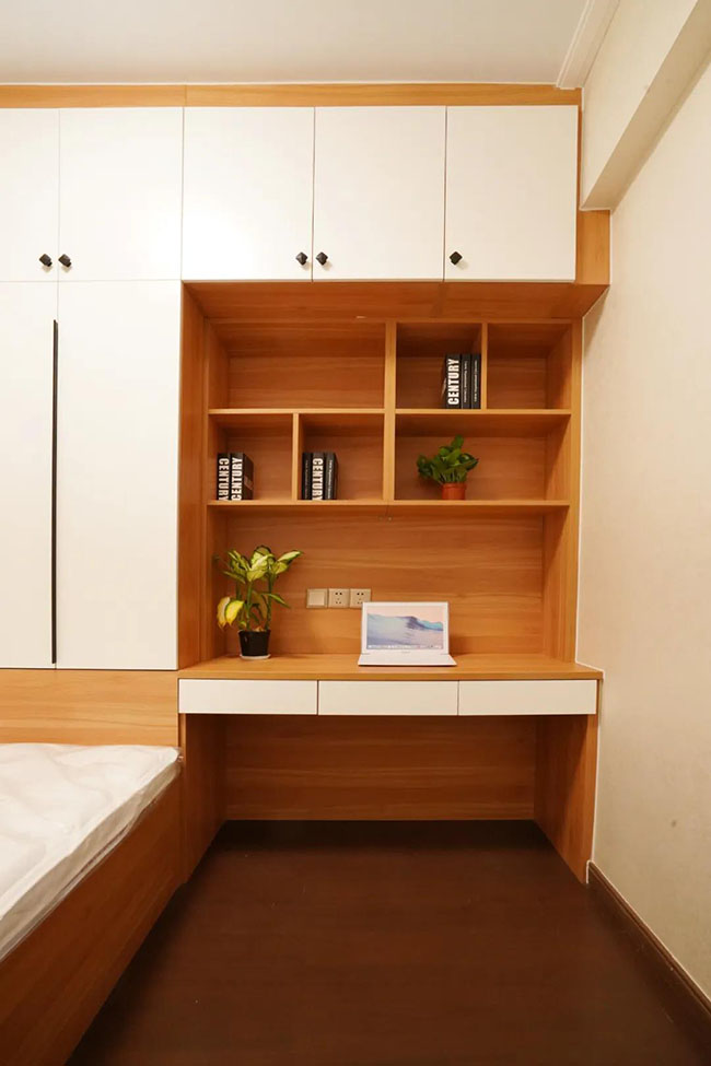 現(xiàn)代簡約三室兩廳，裹著裊裊茶香，演繹優(yōu)雅的生活格調(diào)